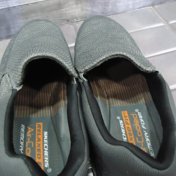 SIZE 10.5. Skechers Relaxed Fit Air- Cooled sneakers. - Picture 9 of 16